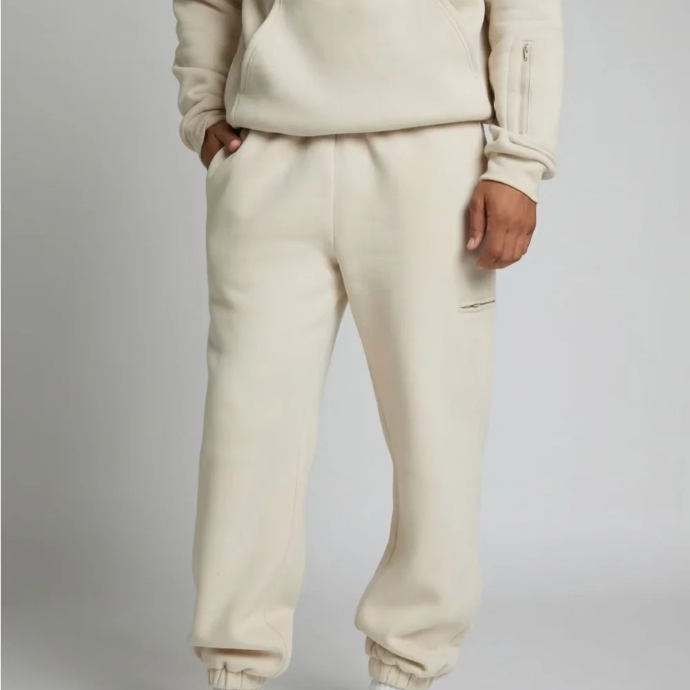 Comfrt Airplane Mode Travel Sweatpants - L - Bone - NWT - Picture 2 of 4